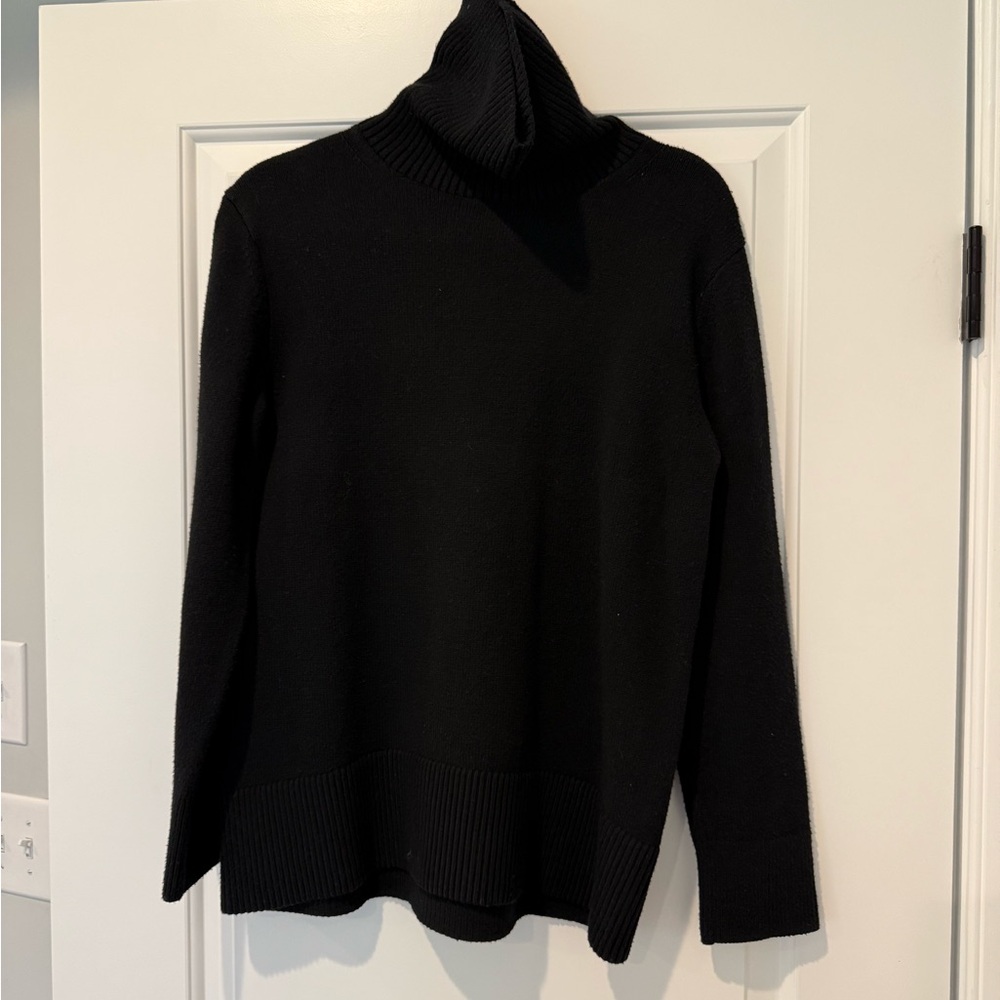 Banana Republic Black Turtleneck Pullover